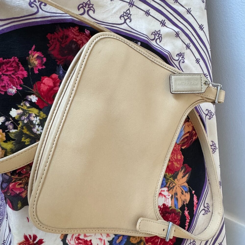Coach Hippie Slim Flap - 9142